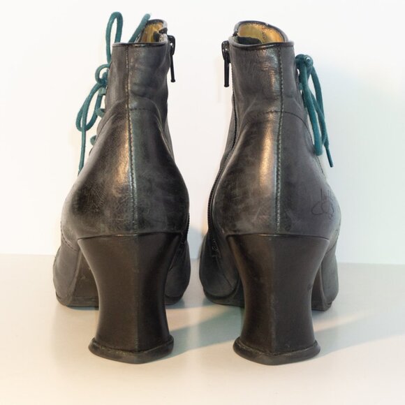 JOHN FLUEVOG Enchanting Noir Black Heeled Ankle Boot NIB - Picture 4 of 5